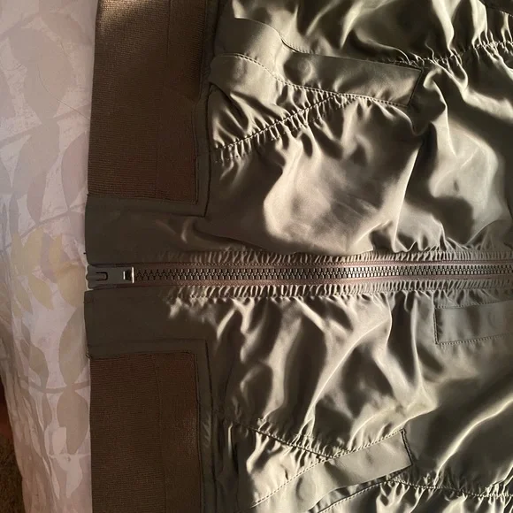 Vince ruched shell hooded bomber jacket - Picture 11 of 13